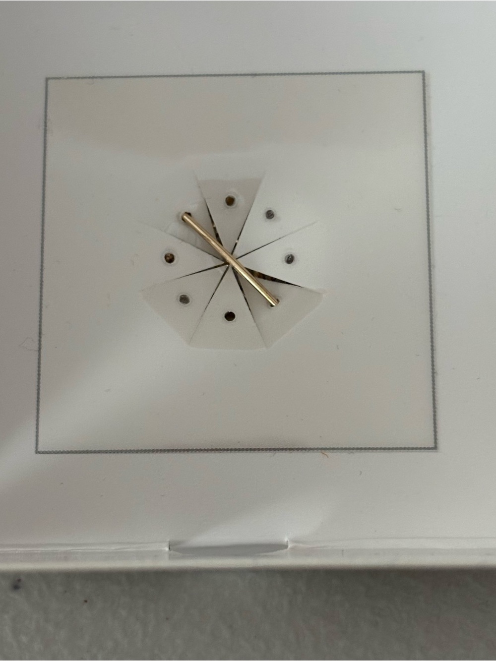BeautIful ANNE KLEIN sunflower butterfly brooch pin goldtone, NEW - Picture 3 of 3